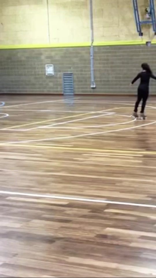 Post 9 by Mili Di Leone on TikTok (video)
