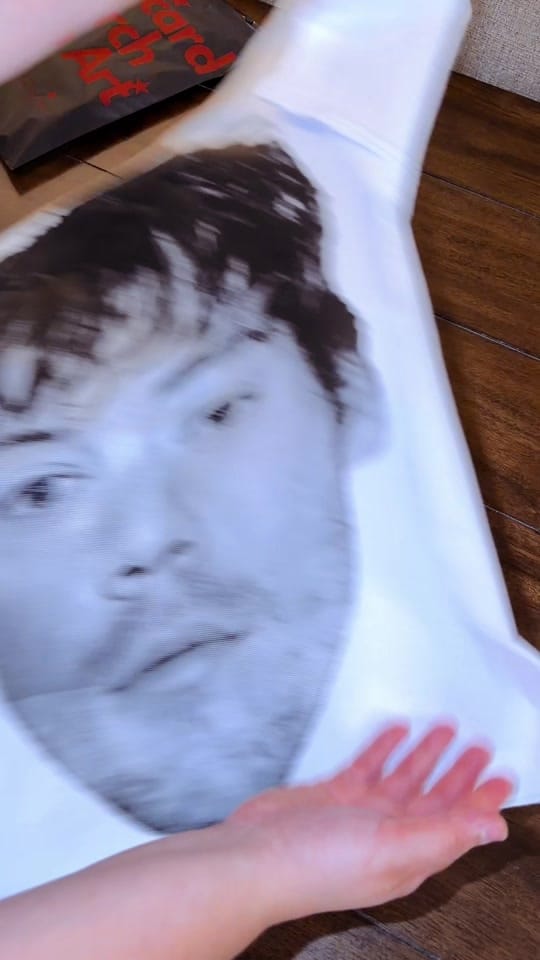 Post 1 by Placard Fan Art Merch ★ on TikTok (video)