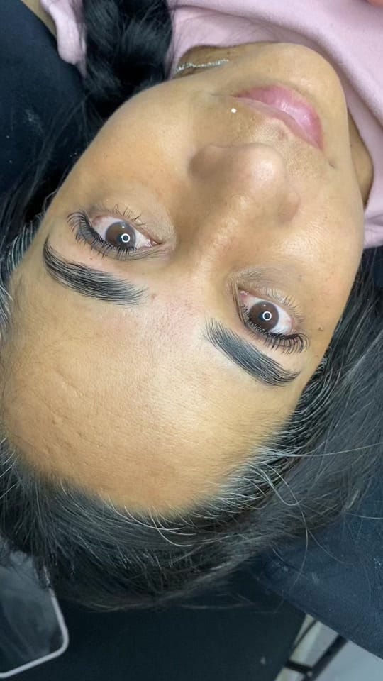 Post 1 by Eve on TikTok (video)
