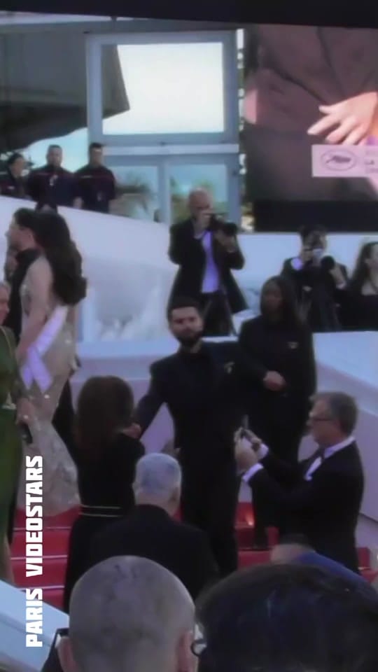 Post 2 by parisvideostars on TikTok (video)