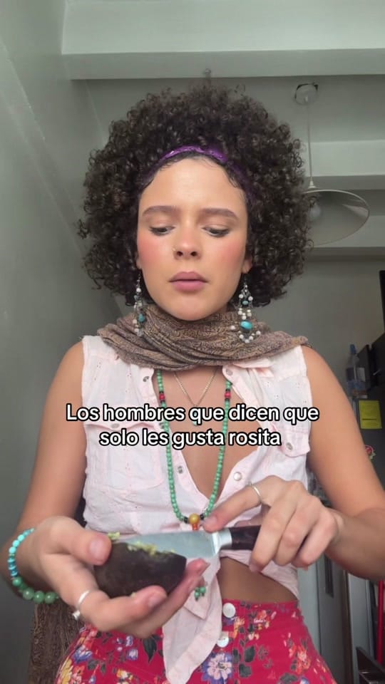 Post 5 by America <3 on TikTok (video)