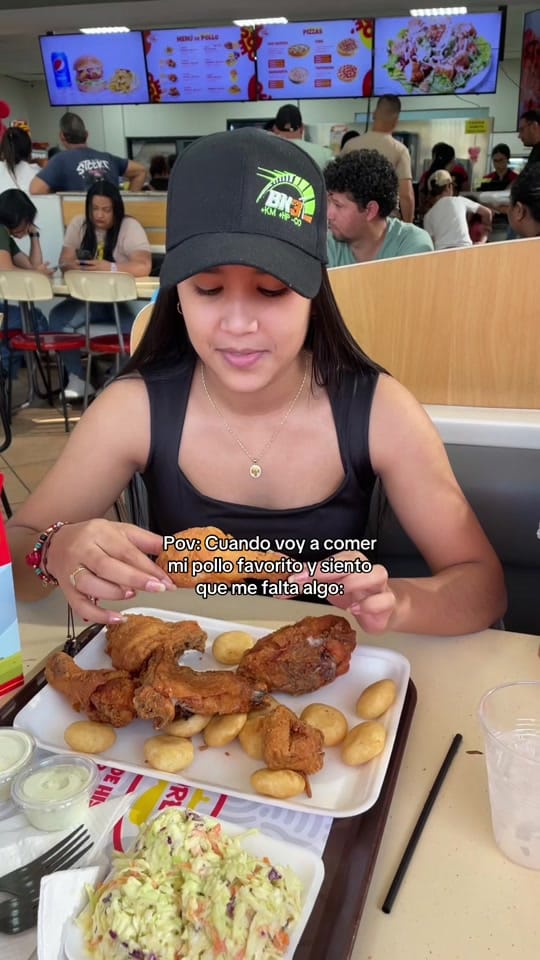 Post 6 by Valeria Fajardo on TikTok (video)