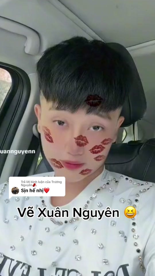 Post 4 by LEON Artist 🦁🎨 on TikTok (video)