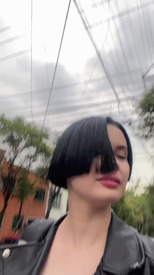 Post 4 by Victoria Orion on TikTok (video)