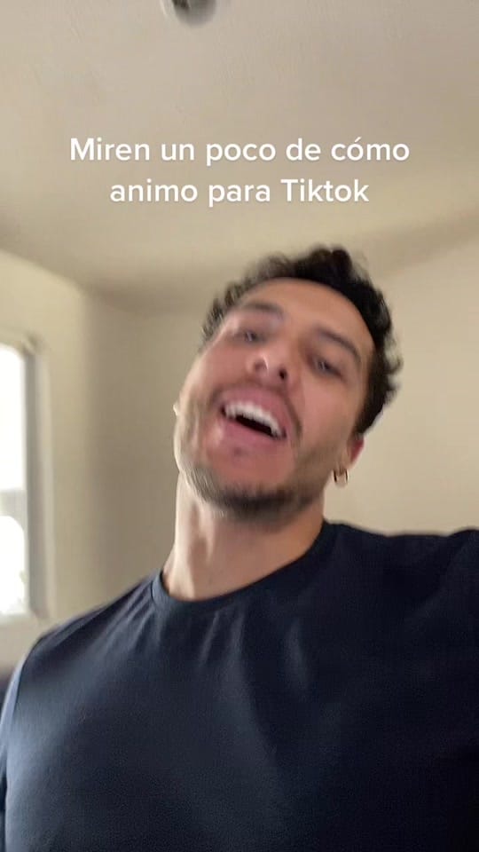 Post 10 by Santiago Yrigoyen on TikTok (video)