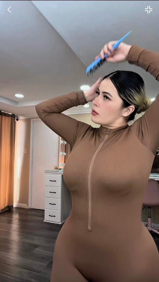 Post 2 by Sugeydi Rivera Makeup on TikTok (video)