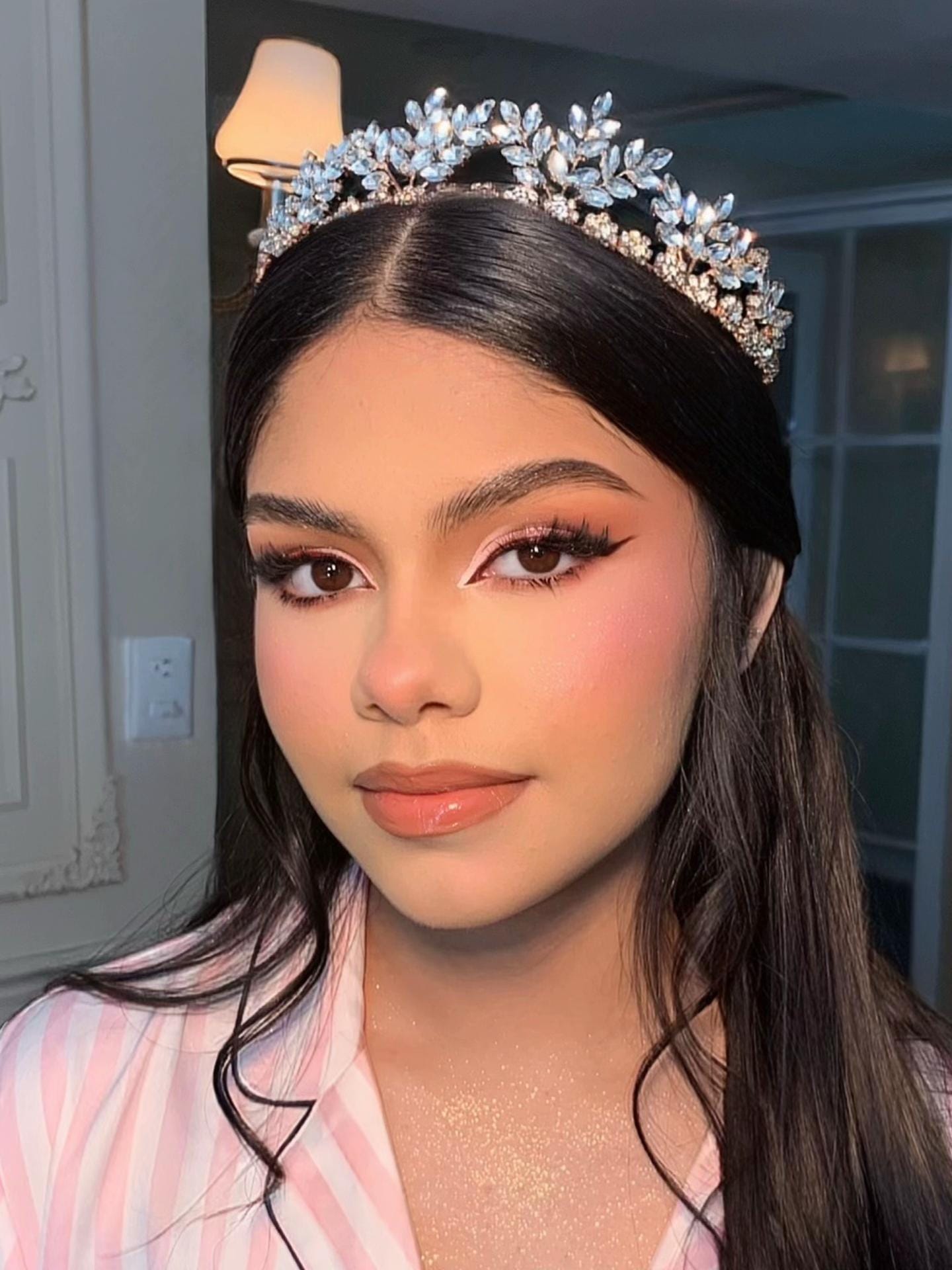 Post 1 by Sugeydi Rivera Makeup on TikTok (video)