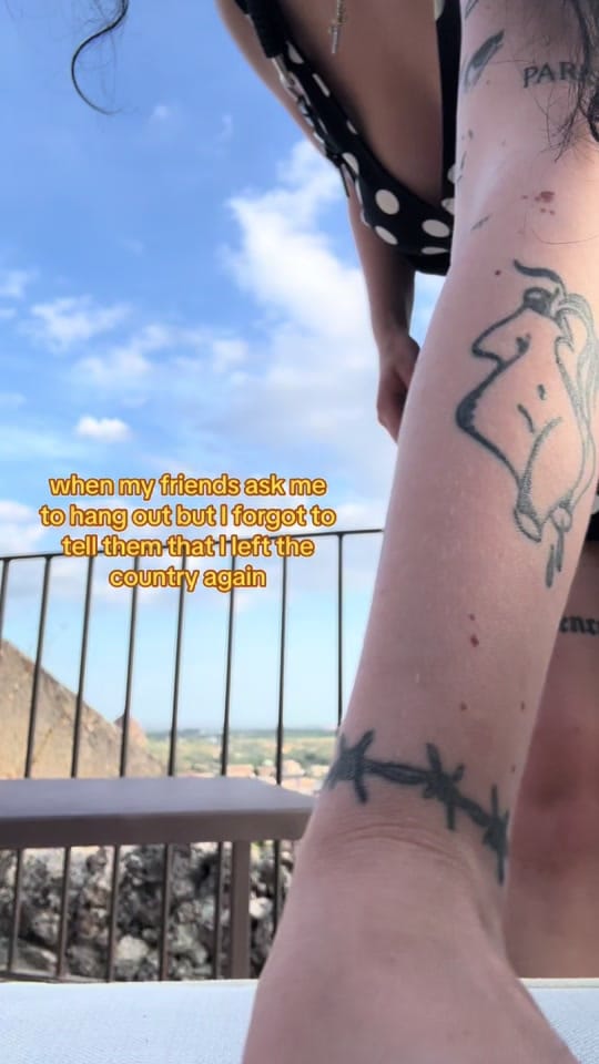 Post 3 by Tschennika 🖤 on TikTok (video)