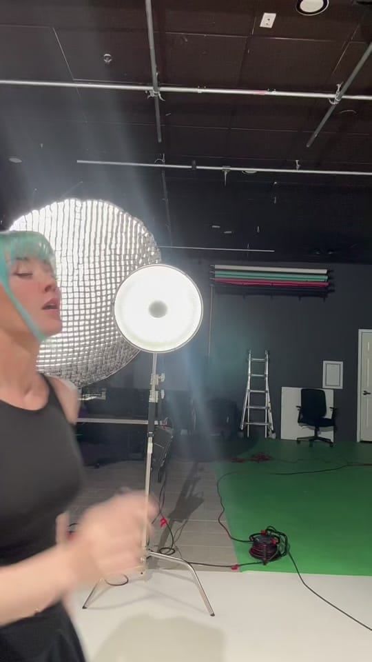 Post 4 by Rain Paris on TikTok (video)