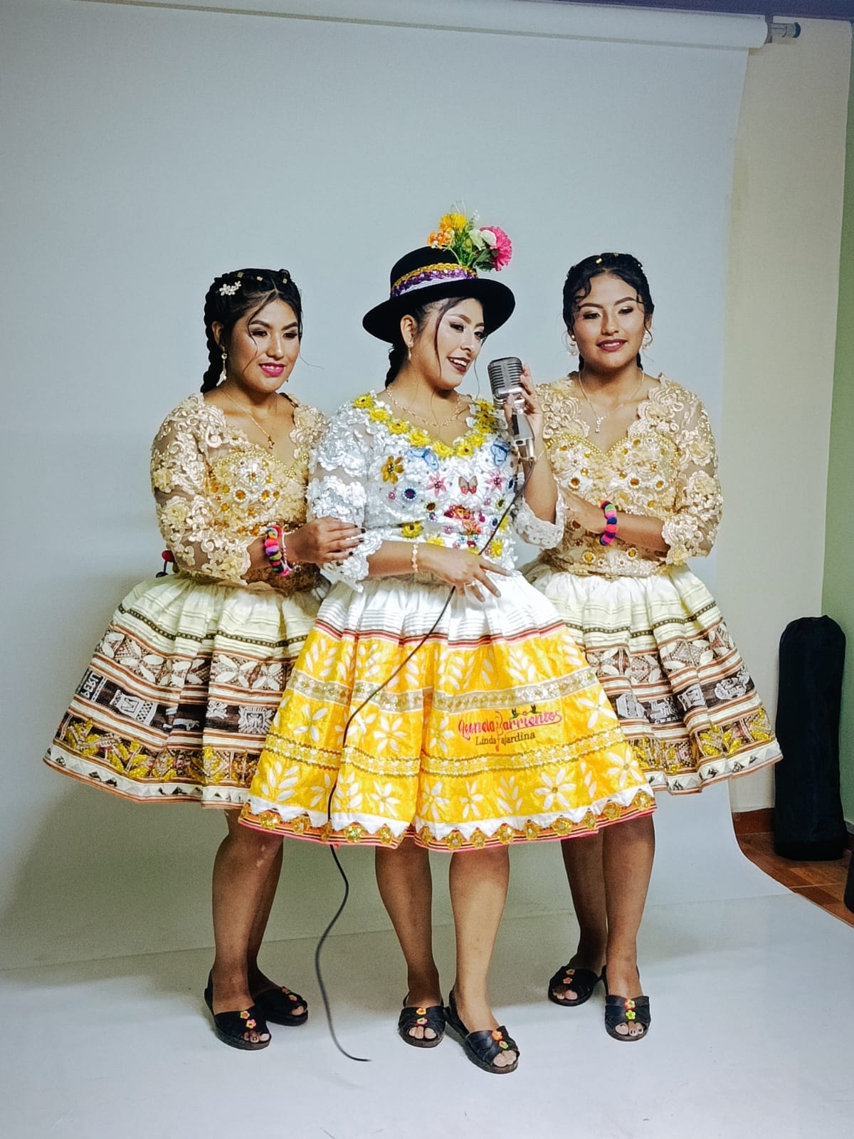 Post 1 by Leonela Barrientos G on TikTok (video)