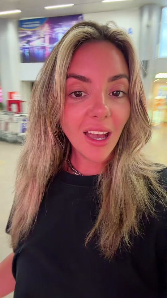 Post 2 by Lyndsay Simon 👽 on TikTok (video)