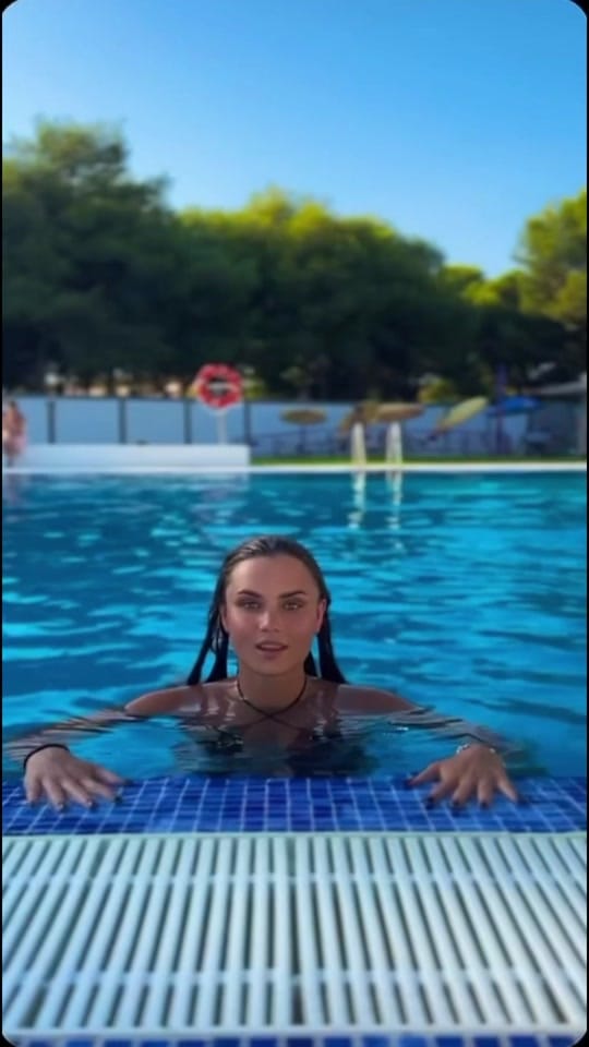 Post 1 by Elysoria on TikTok (video)