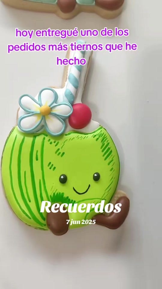 Post 4 by Gallecookies Rosy on TikTok (video)