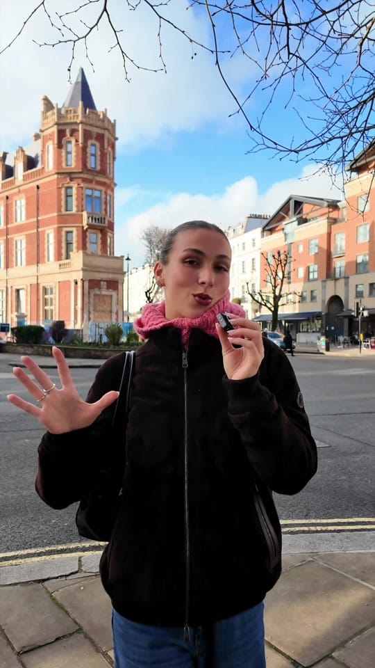 Post 8 by Clarisse 💛 on TikTok (video)