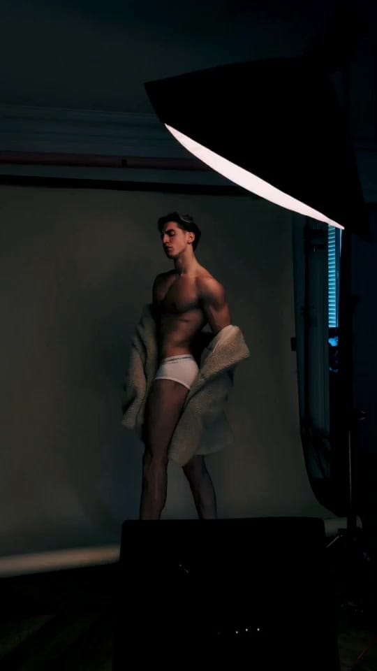 Post 9 by Pierrotmuller on TikTok (video)