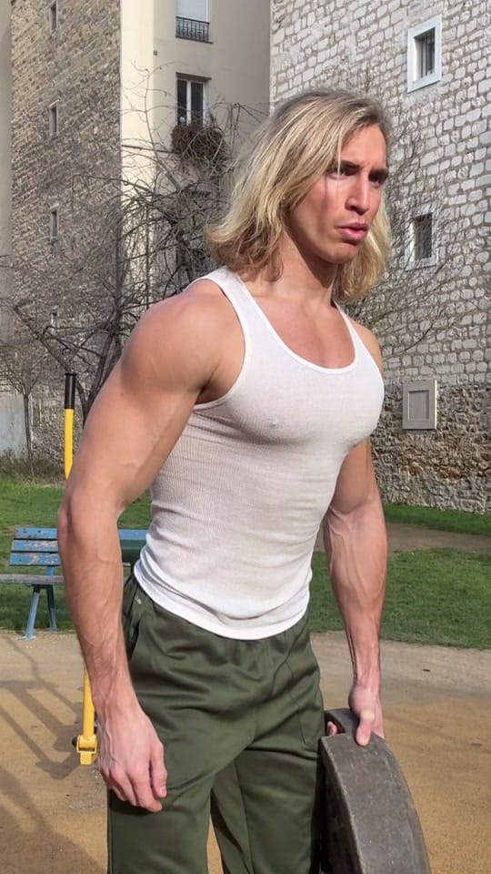 Post 7 by Pierrotmuller on TikTok (video)