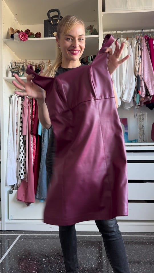 Post 3 by 50SfumaturediOutfit on TikTok (video)