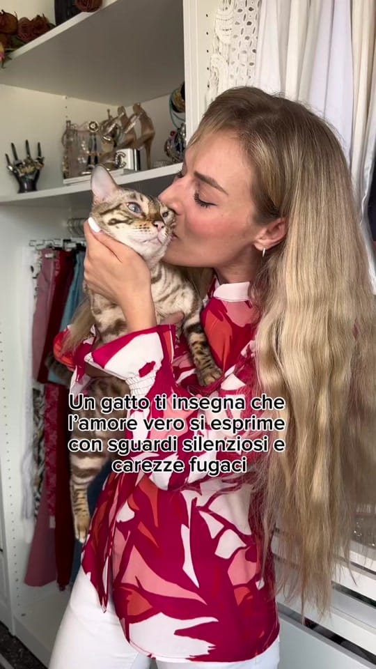 Post 7 by 50SfumaturediOutfit on TikTok (video)