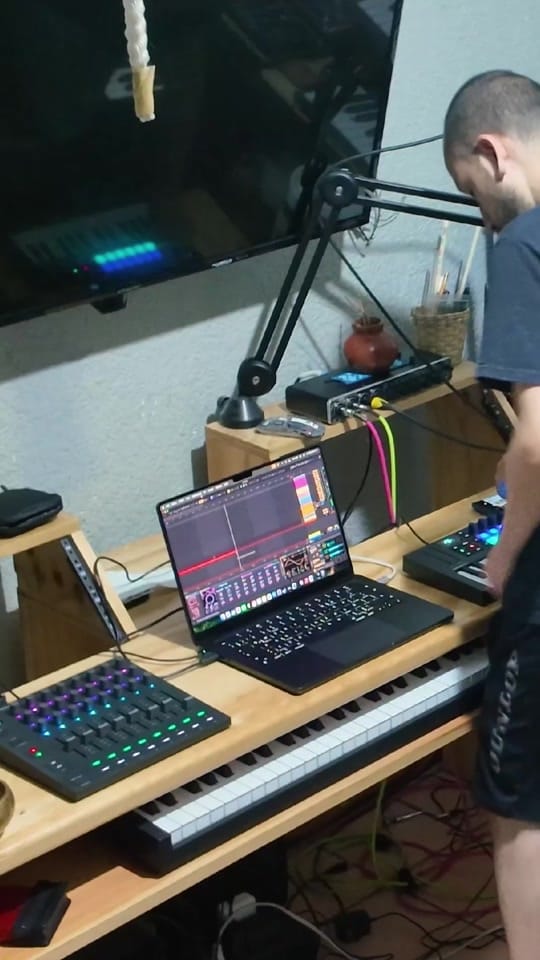 Post 4 by Mafo.wav on TikTok (video)