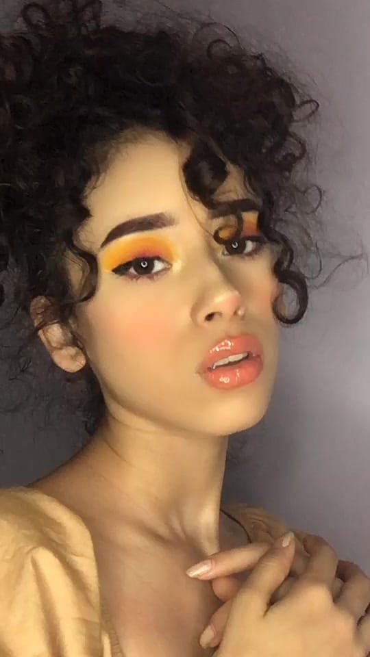 Post 3 by Ari.makeup on TikTok (video)