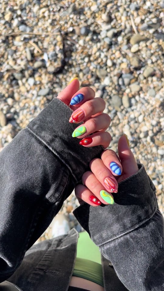 Post 6 by Camistnailart on TikTok (video)