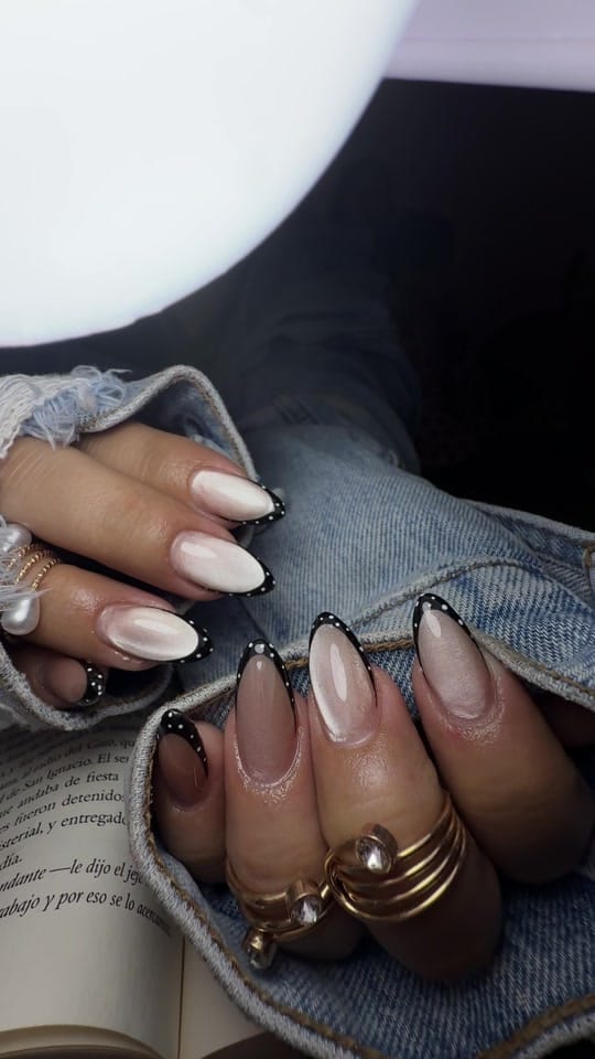 Post 4 by Kary Nails on TikTok (video)