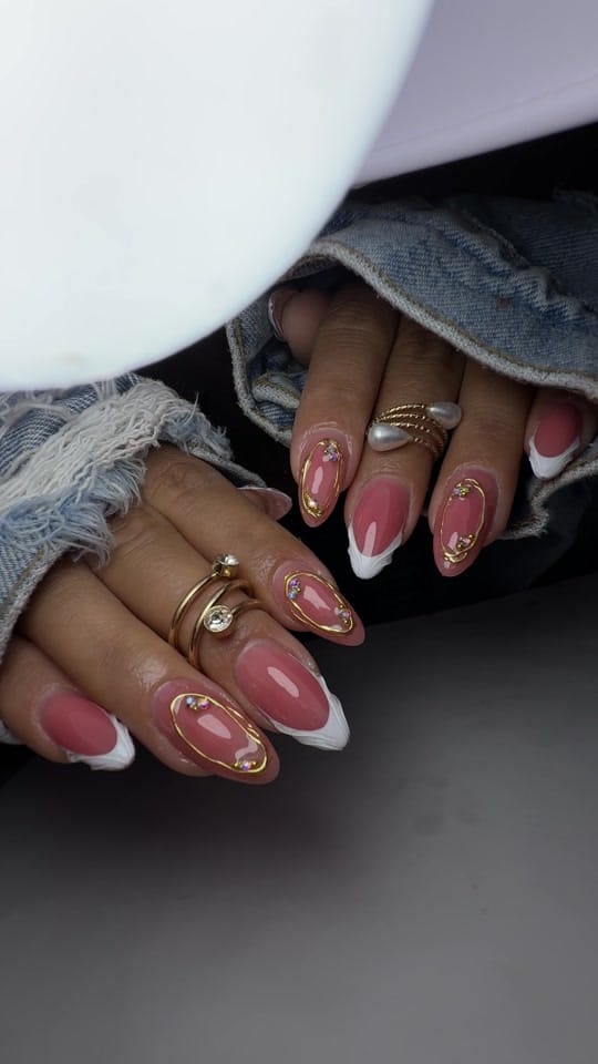 Post 2 by Kary Nails on TikTok (video)
