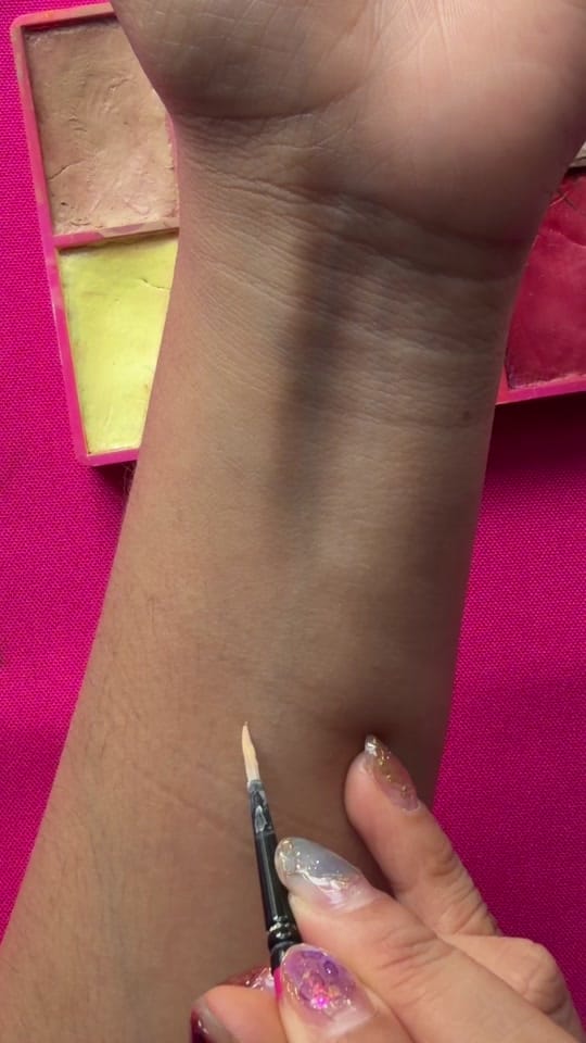 Post 1 by cristina.mkup on TikTok (video)