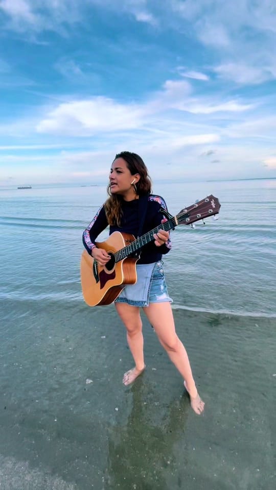 Post 8 by Ana Spindola Oficial on TikTok (video)