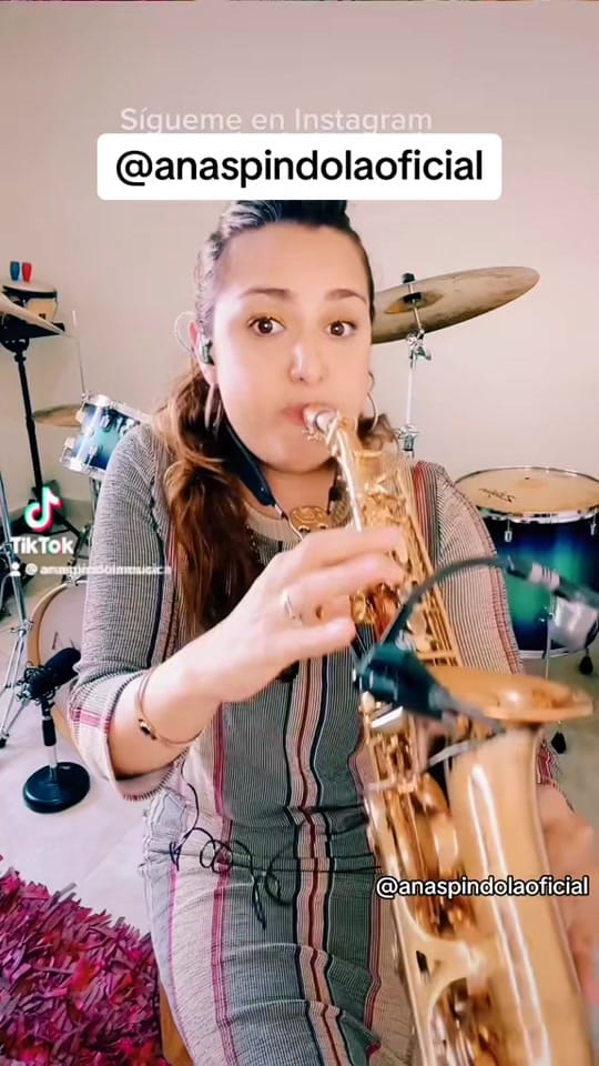 Post 2 by Ana Spindola Oficial on TikTok (video)