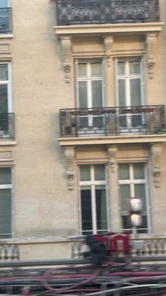 Post 4 by Paris Vibes 🗼🇫🇷🇦🇱 on TikTok (video)