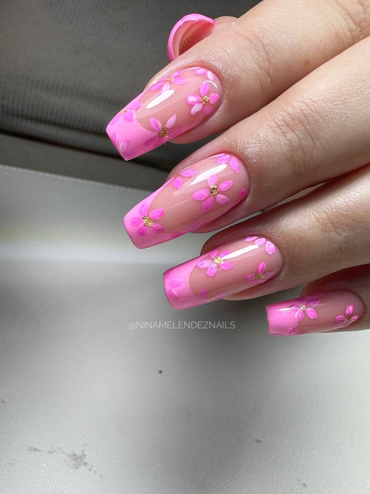 Post 9 by nodimado.nails on TikTok (video)
