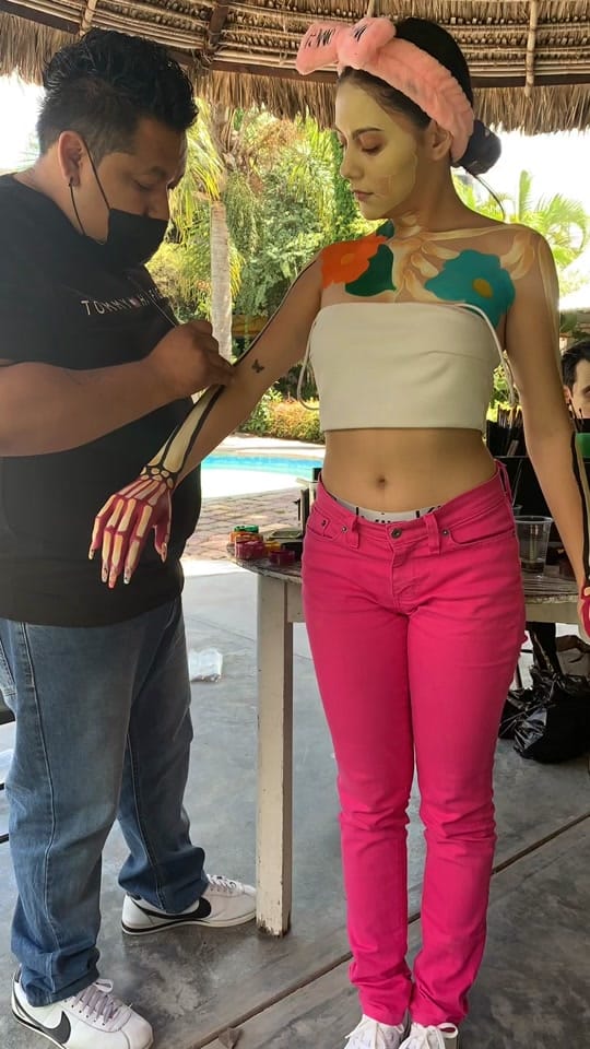 Post 9 by Ray Diaz on TikTok (video)