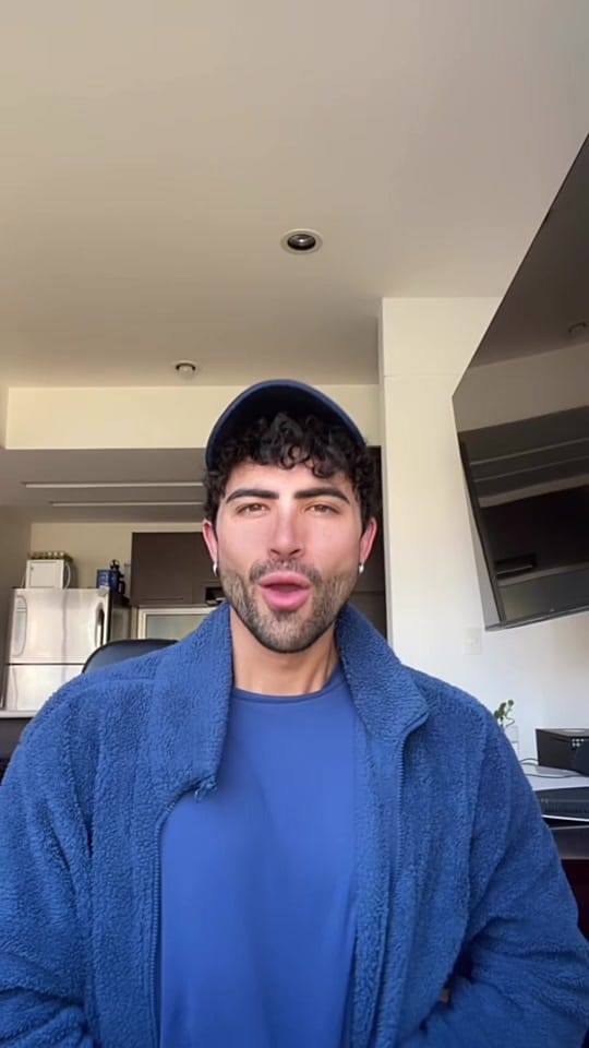 Post 4 by Nicolas Quevedo on TikTok (video)