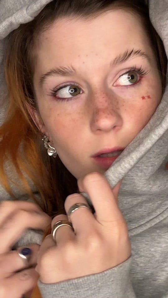 Post 2 by Leonie Busse on TikTok (video)
