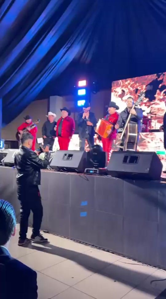 Post 4 by Oscar Alvarado on TikTok (video)