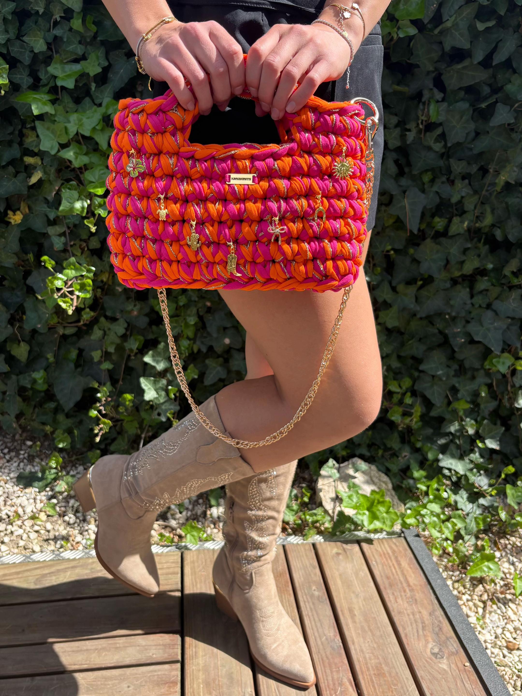 Post 1 by Ionaknits on TikTok (video)