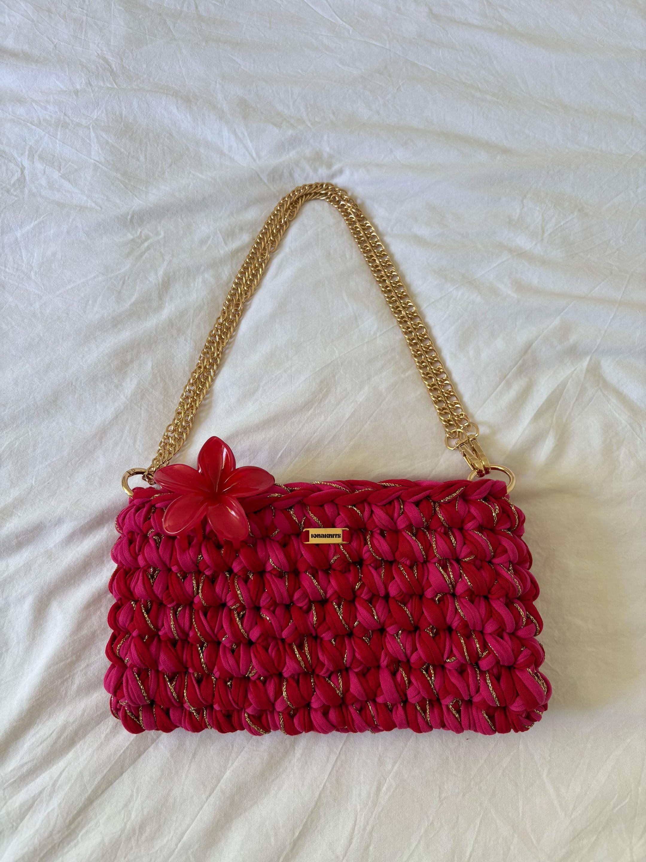 Post 5 by Ionaknits on TikTok (video)