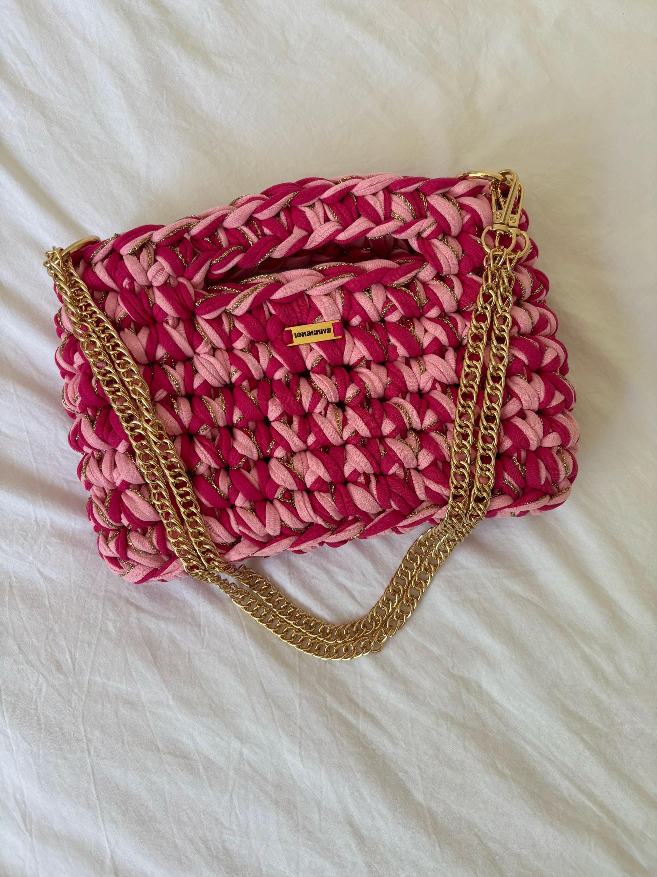 Post 6 by Ionaknits on TikTok (video)
