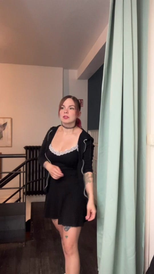 Post 5 by Dr Chloé Arros | Tattoo Artist on TikTok (video)