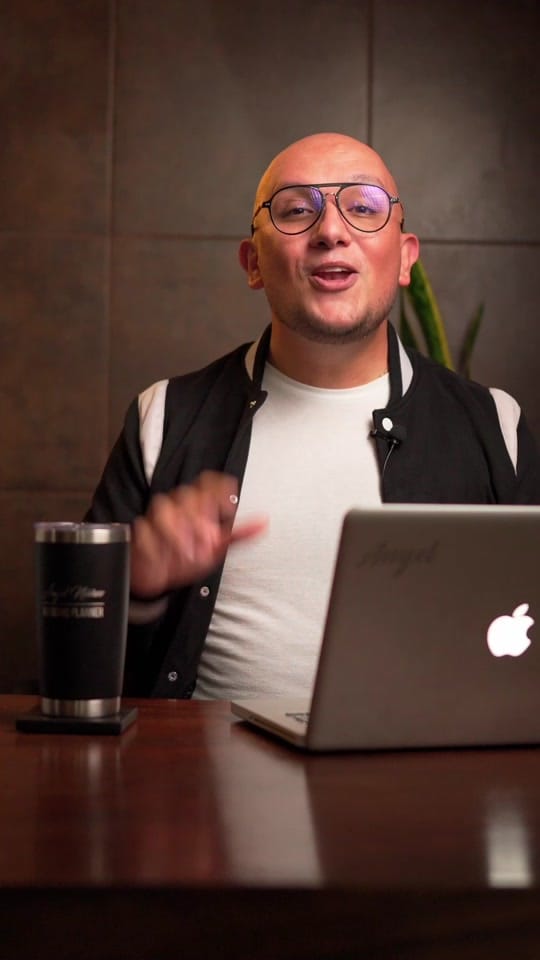 Post 10 by Angel Nuñez on TikTok (video)