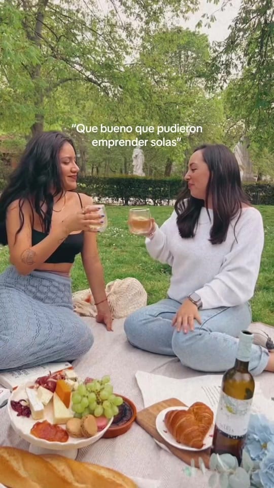 Post 9 by Event planners | Wedding Tips✨ on TikTok (video)