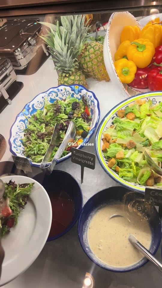 Post 6 by Mariane Marketplace on TikTok (video)