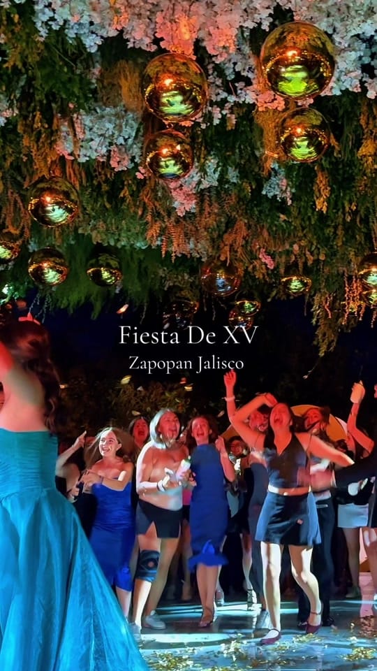 Post 6 by Laraudiomx on TikTok (video)
