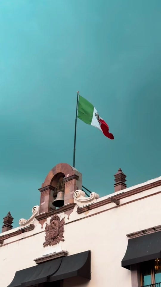 Post 2 by casateenqro on TikTok (video)