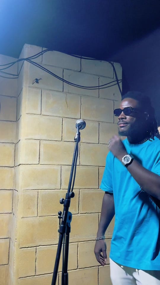 Post 6 by Débordement on TikTok (video)