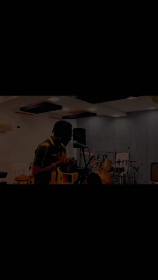 Post 5 by Débordement on TikTok (video)