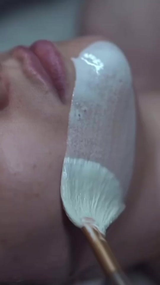 Post 9 by nrbeautyfrance on TikTok (video)