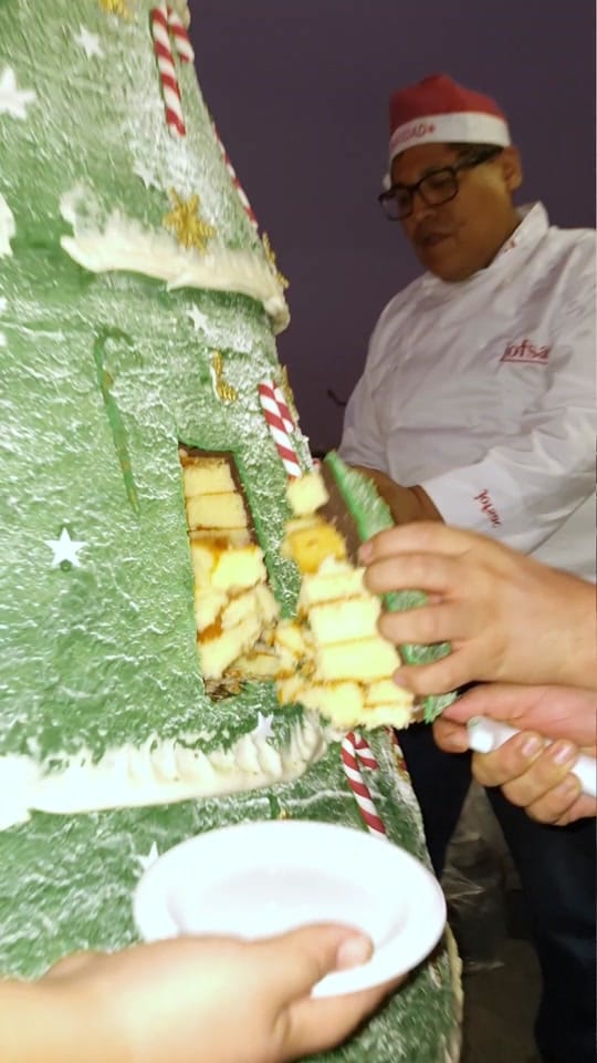 Post 9 by luisguerrerosugarartist on TikTok (video)