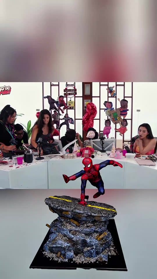 Post 2 by luisguerrerosugarartist on TikTok (video)